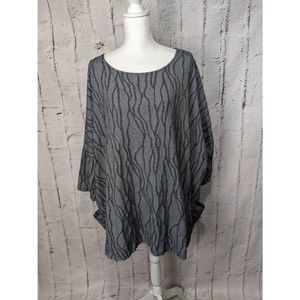 Cut Loose Black and Gray Blouse